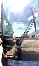 2012 MCI J4500