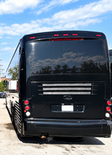 2012 MCI J4500
