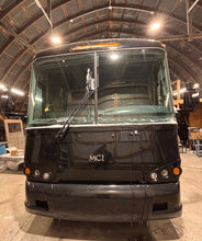 2009 MCI D4505