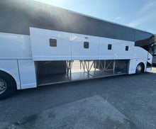 2010 VanHool C2045
