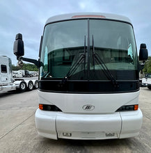 2005 MCI J4500