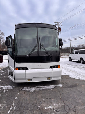 2004 MCI E4500