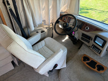 2006 Fleetwood C37 - Preowned Coach Buses