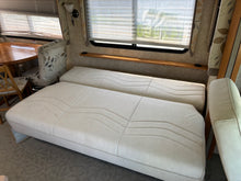 2006 Fleetwood C37 - Preowned Coach Buses