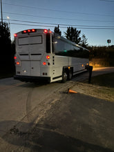 2010 MCI D4505