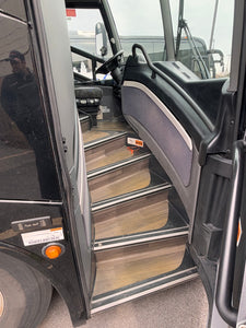2018 MCI J4500
