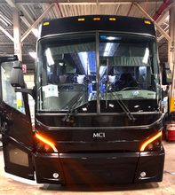 2013 MCI J4500